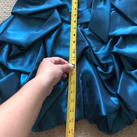 Trixxi formal dress - Picture 5 of 5